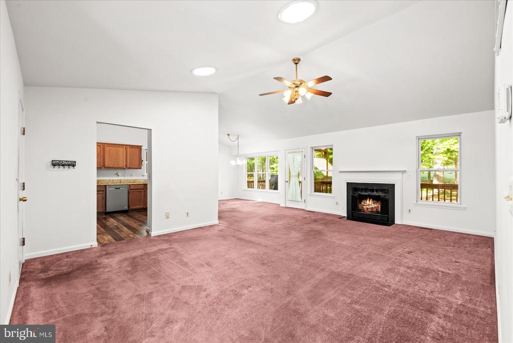 130 GREEN ST, LOCUST GROVE, Virginia 22508, 3 Bedrooms Bedrooms, ,2 BathroomsBathrooms,Residential,130 GREEN ST,VAOR2014086 MLS # VAOR2014086