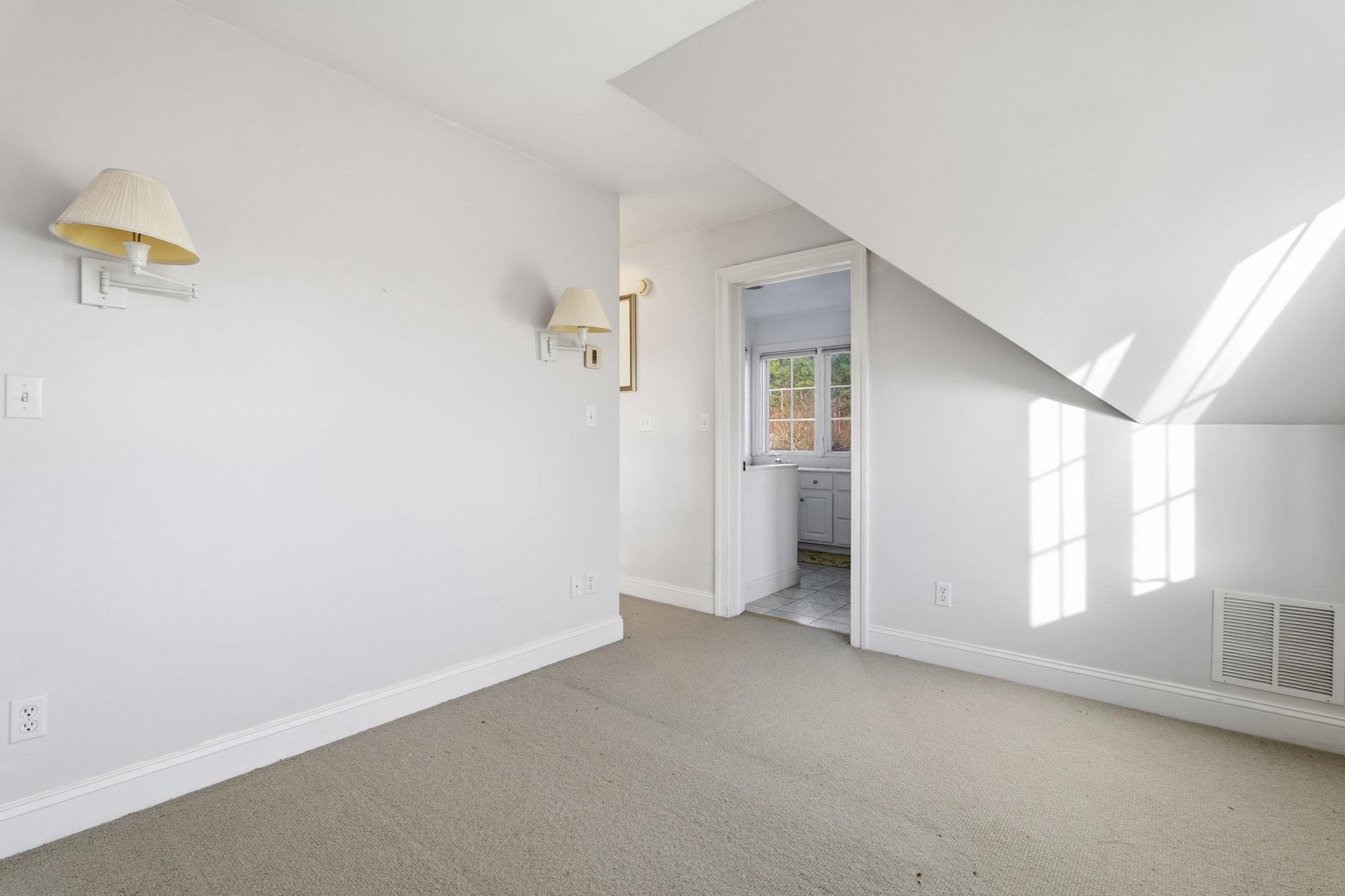 436 CHIMNEY ROCK RD, EARLYSVILLE, Virginia 22936, 4 Bedrooms Bedrooms, ,3 BathroomsBathrooms,Residential,Chimney Rock Farm,436 CHIMNEY ROCK RD,674550 MLS # 674550