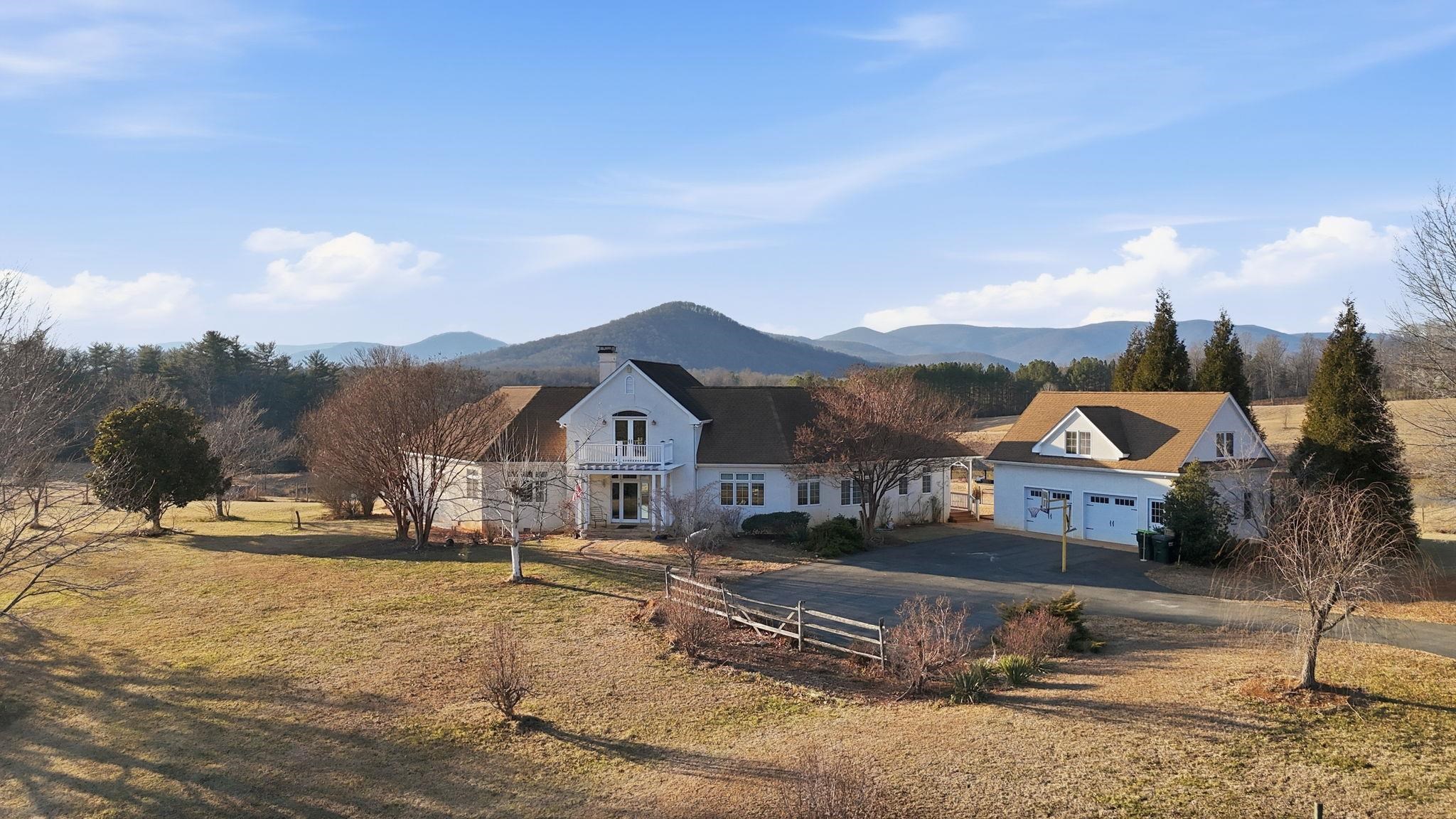 436 CHIMNEY ROCK RD, EARLYSVILLE, Virginia 22936, 4 Bedrooms Bedrooms, ,3 BathroomsBathrooms,Residential,Chimney Rock Farm,436 CHIMNEY ROCK RD,674550 MLS # 674550