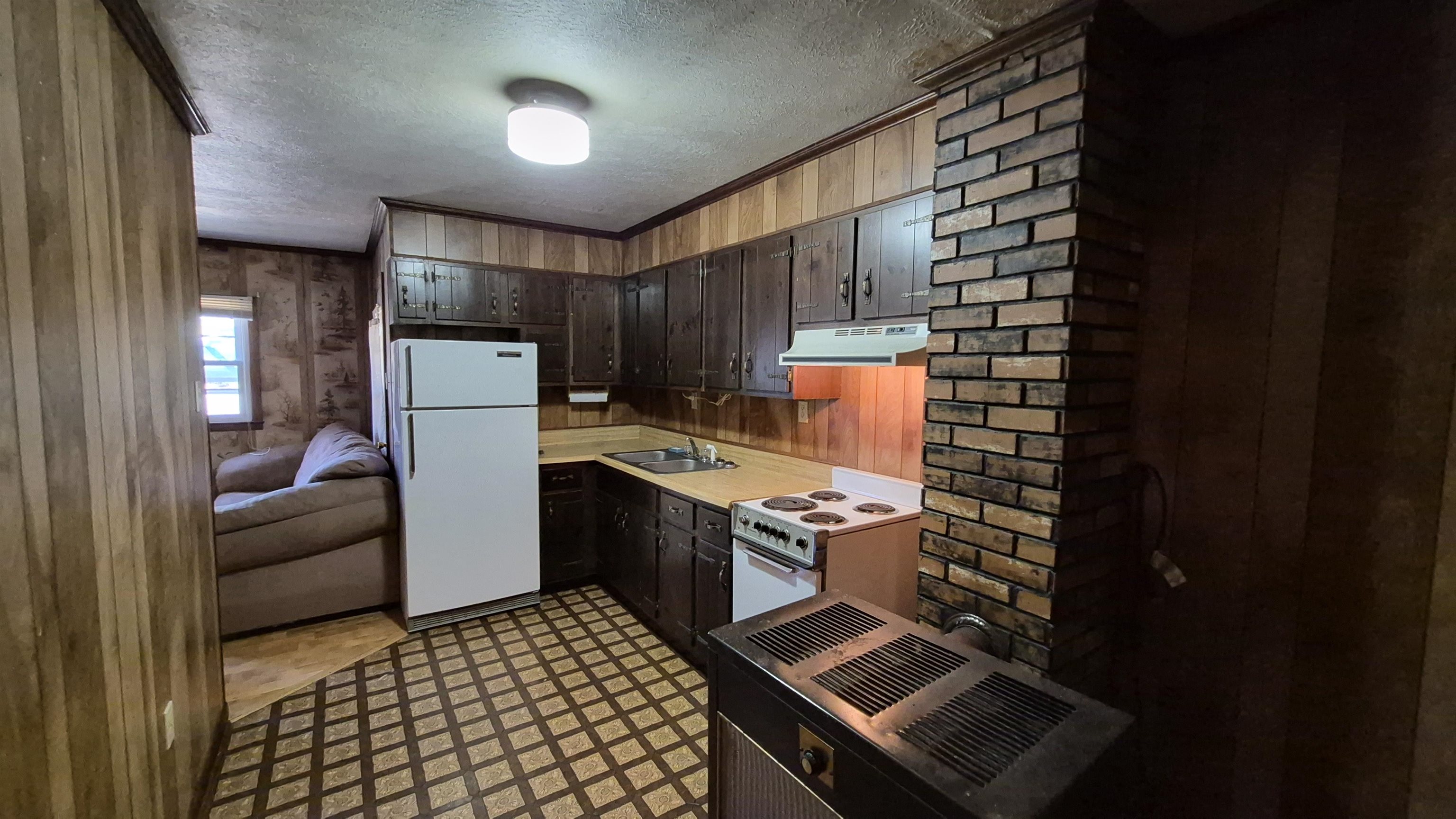 211 WATERTANK RD, MILLBORO, Virginia 24460, 2 Bedrooms Bedrooms, ,1 BathroomBathrooms,Residential,