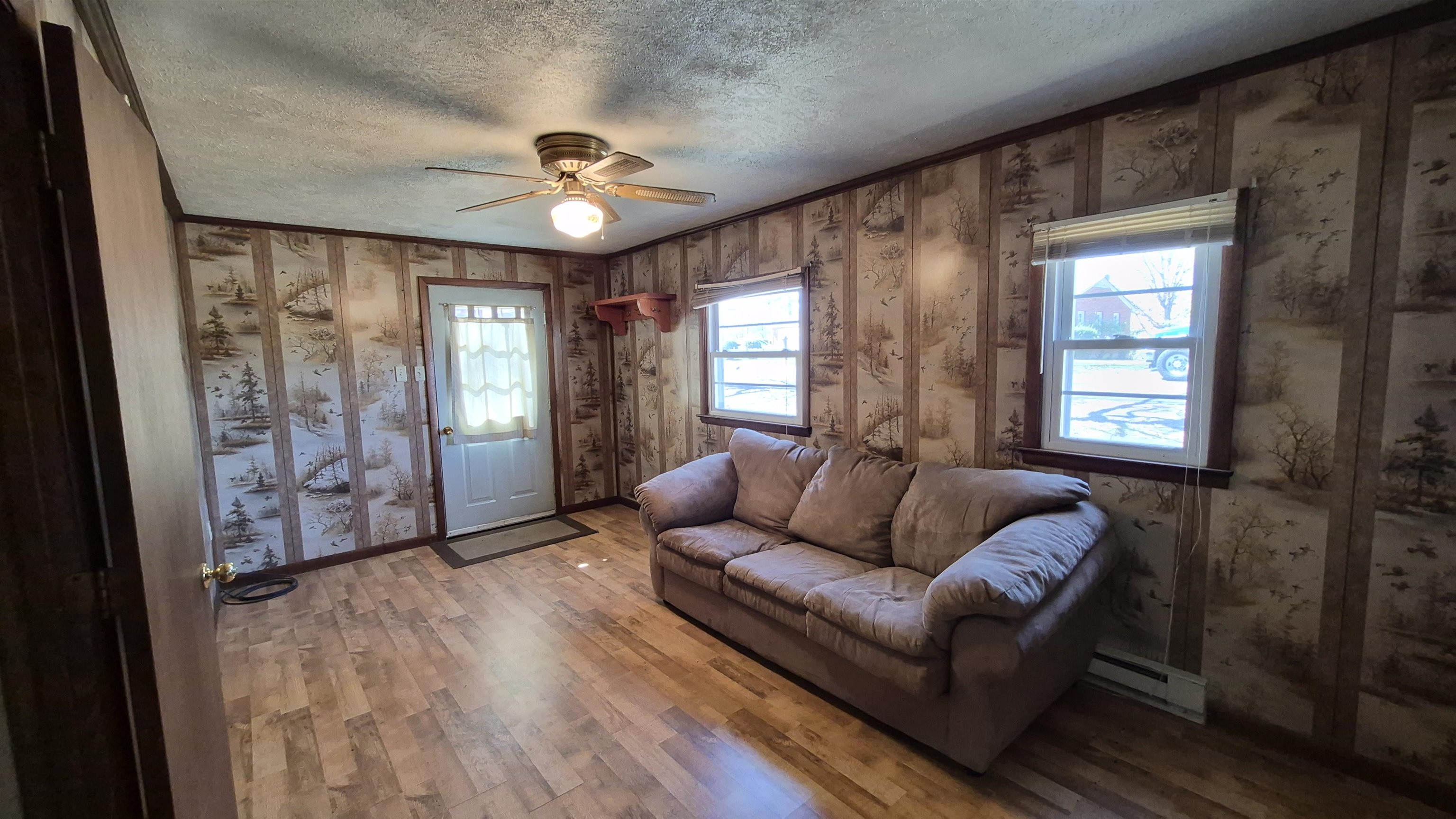 211 WATERTANK RD, MILLBORO, Virginia 24460, 2 Bedrooms Bedrooms, ,1 BathroomBathrooms,Residential,