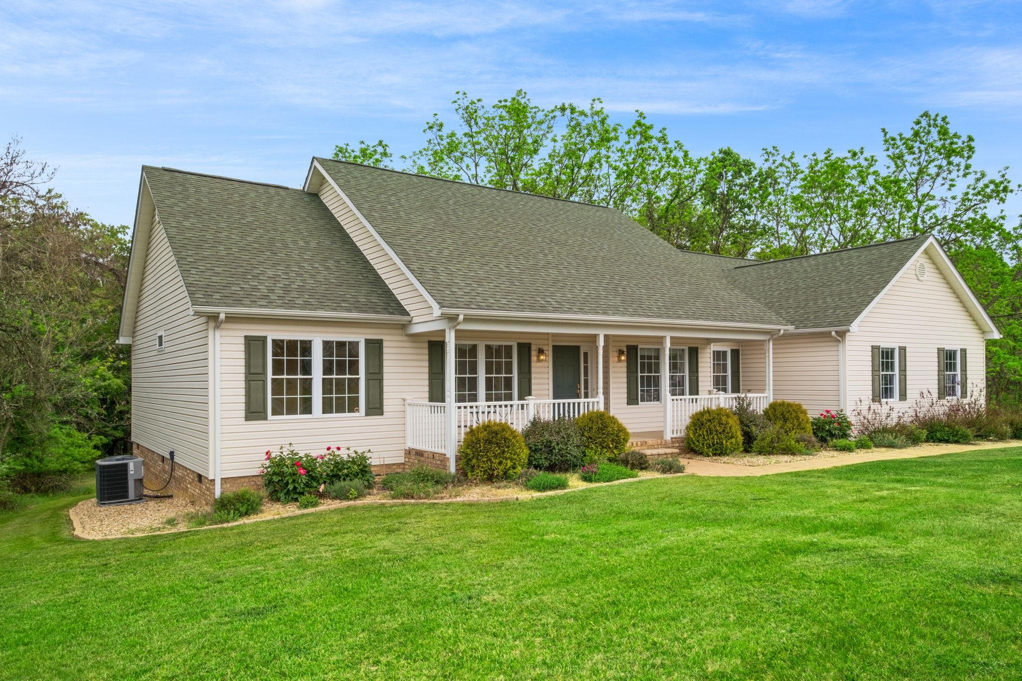 1456 NEW HOPE RD, STAUNTON, Virginia 24401, 4 Bedrooms Bedrooms, ,2 BathroomsBathrooms,Residential,1456 NEW HOPE RD,676920 MLS # 676920