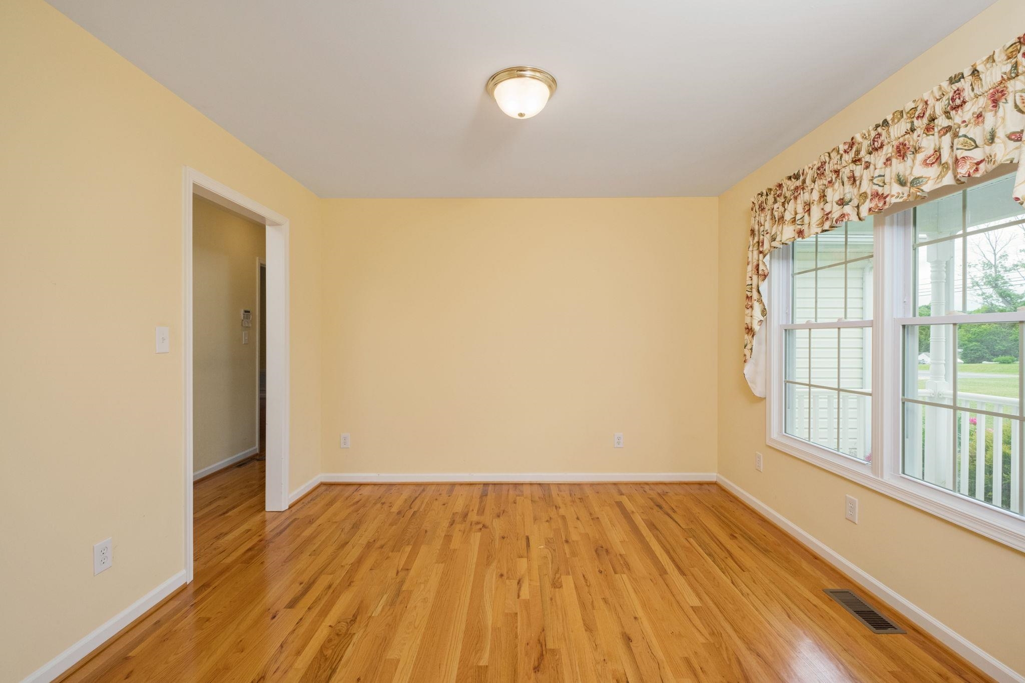 1456 NEW HOPE RD, STAUNTON, Virginia 24401, 4 Bedrooms Bedrooms, ,2 BathroomsBathrooms,Residential,1456 NEW HOPE RD,676920 MLS # 676920