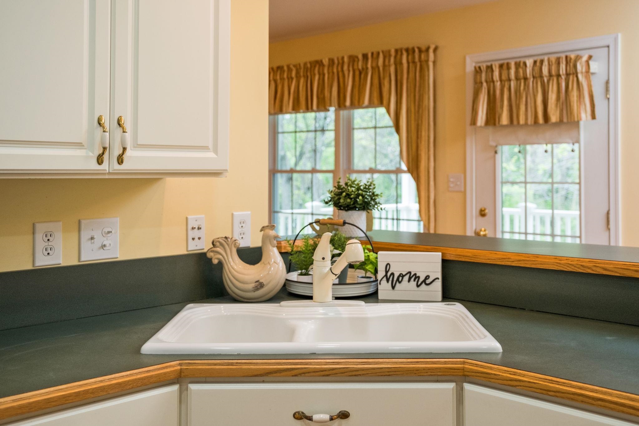 1456 NEW HOPE RD, STAUNTON, Virginia 24401, 4 Bedrooms Bedrooms, ,2 BathroomsBathrooms,Residential,1456 NEW HOPE RD,676920 MLS # 676920