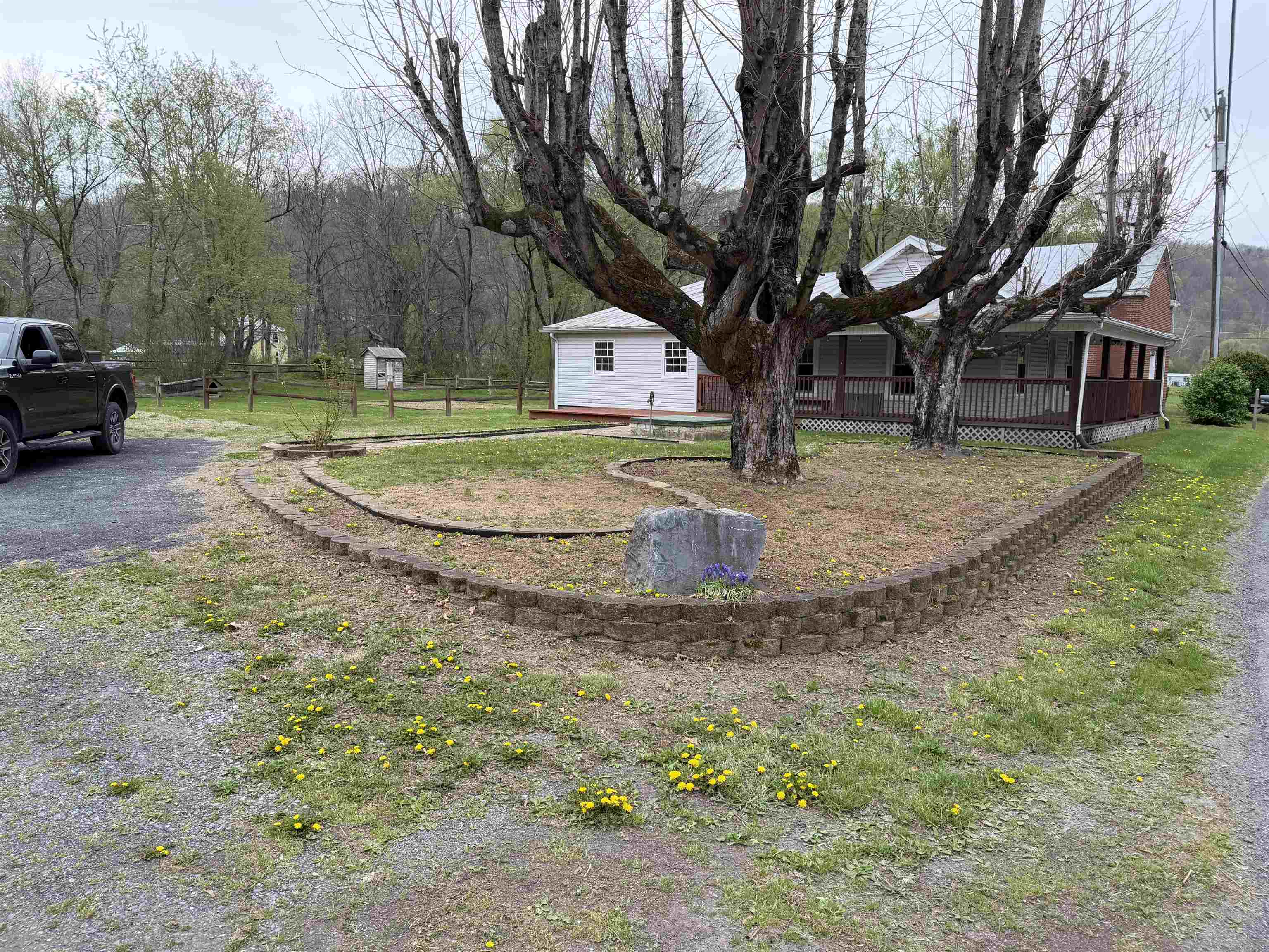 64 AUGUSTA SPRINGS RD, CRAIGSVILLE, Virginia 24401, 3 Bedrooms Bedrooms, ,1 BathroomBathrooms,Residential,062A 1 65 062A 1 66 062A 1 62A,64 AUGUSTA SPRINGS RD,676922 MLS # 676922