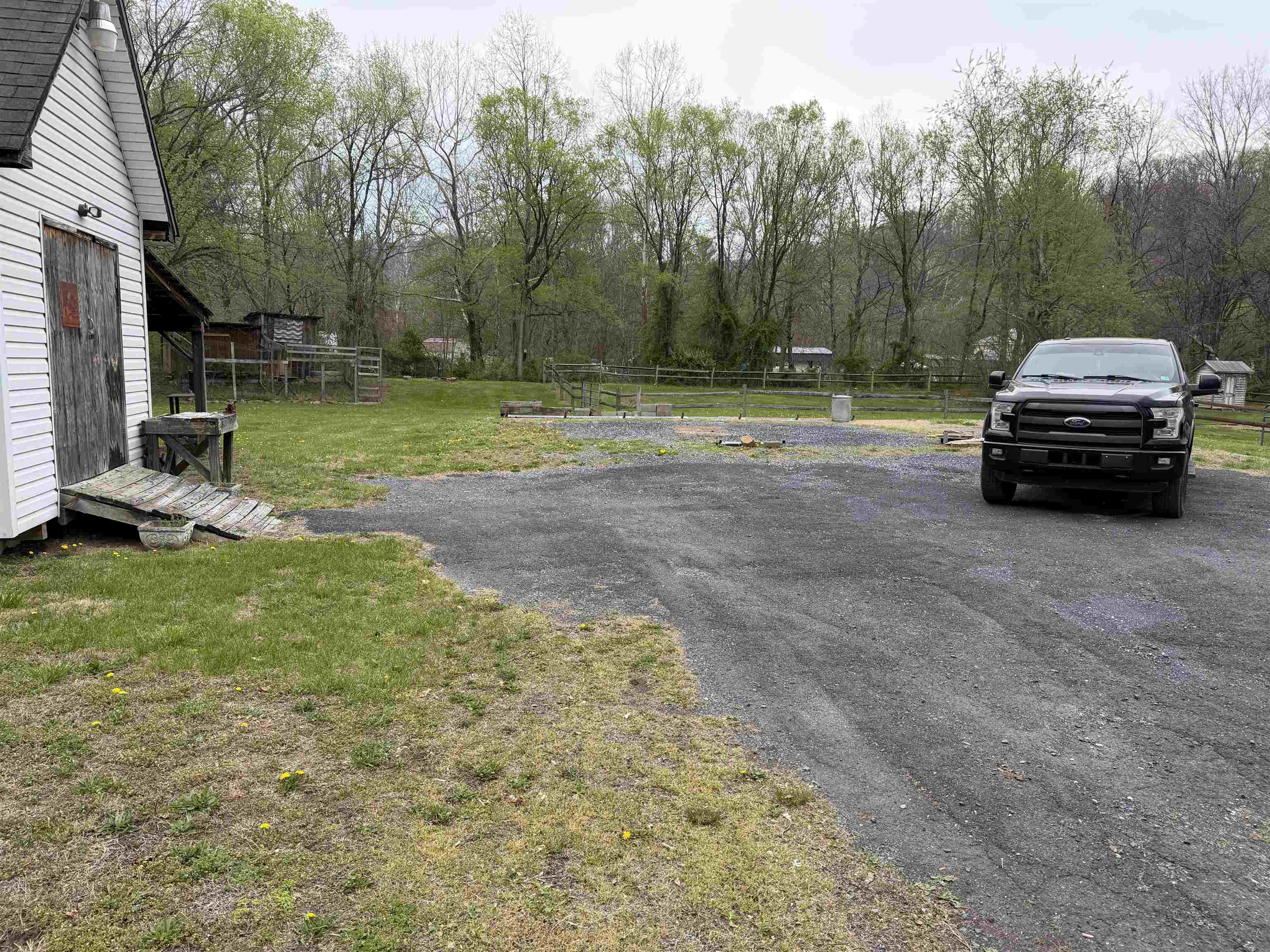 64 AUGUSTA SPRINGS RD, CRAIGSVILLE, Virginia 24401, 3 Bedrooms Bedrooms, ,1 BathroomBathrooms,Residential,062A 1 65 062A 1 66 062A 1 62A,64 AUGUSTA SPRINGS RD,676922 MLS # 676922