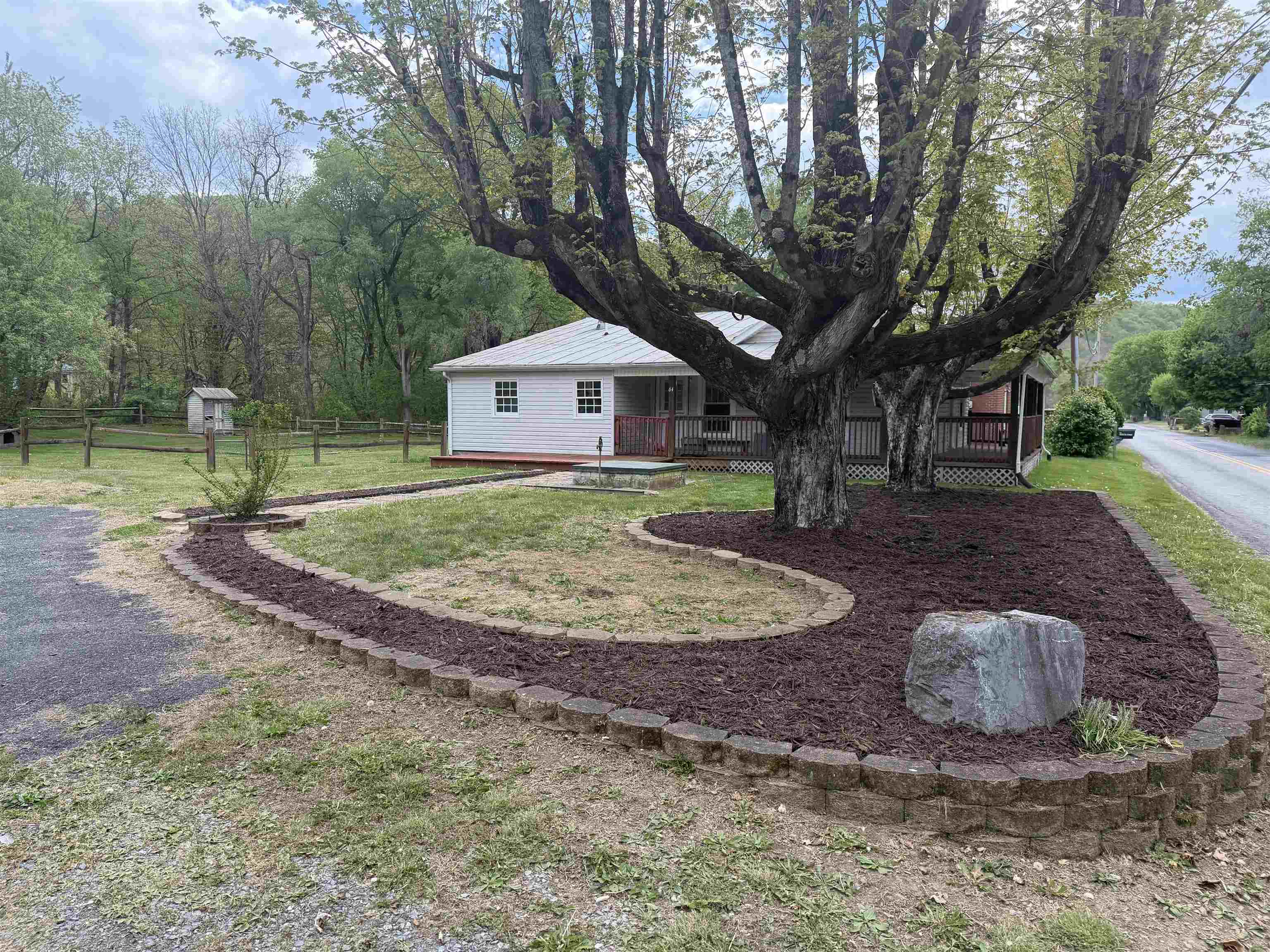 64 AUGUSTA SPRINGS RD, CRAIGSVILLE, Virginia 24401, 3 Bedrooms Bedrooms, ,1 BathroomBathrooms,Residential,062A 1 65 062A 1 66 062A 1 62A,64 AUGUSTA SPRINGS RD,676922 MLS # 676922