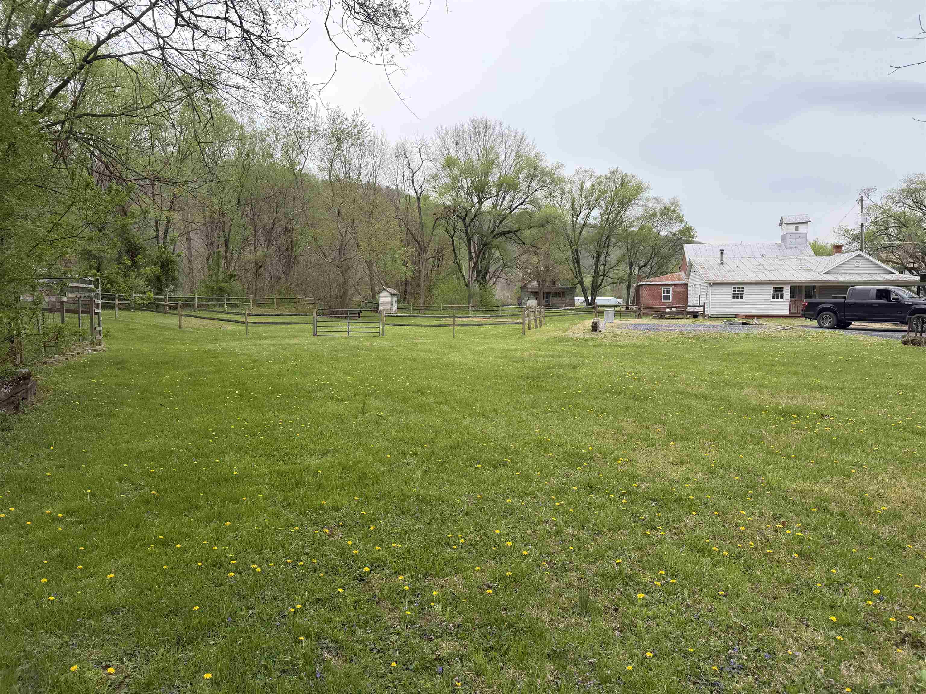 64 AUGUSTA SPRINGS RD, CRAIGSVILLE, Virginia 24401, 3 Bedrooms Bedrooms, ,1 BathroomBathrooms,Residential,062A 1 65 062A 1 66 062A 1 62A,64 AUGUSTA SPRINGS RD,676922 MLS # 676922