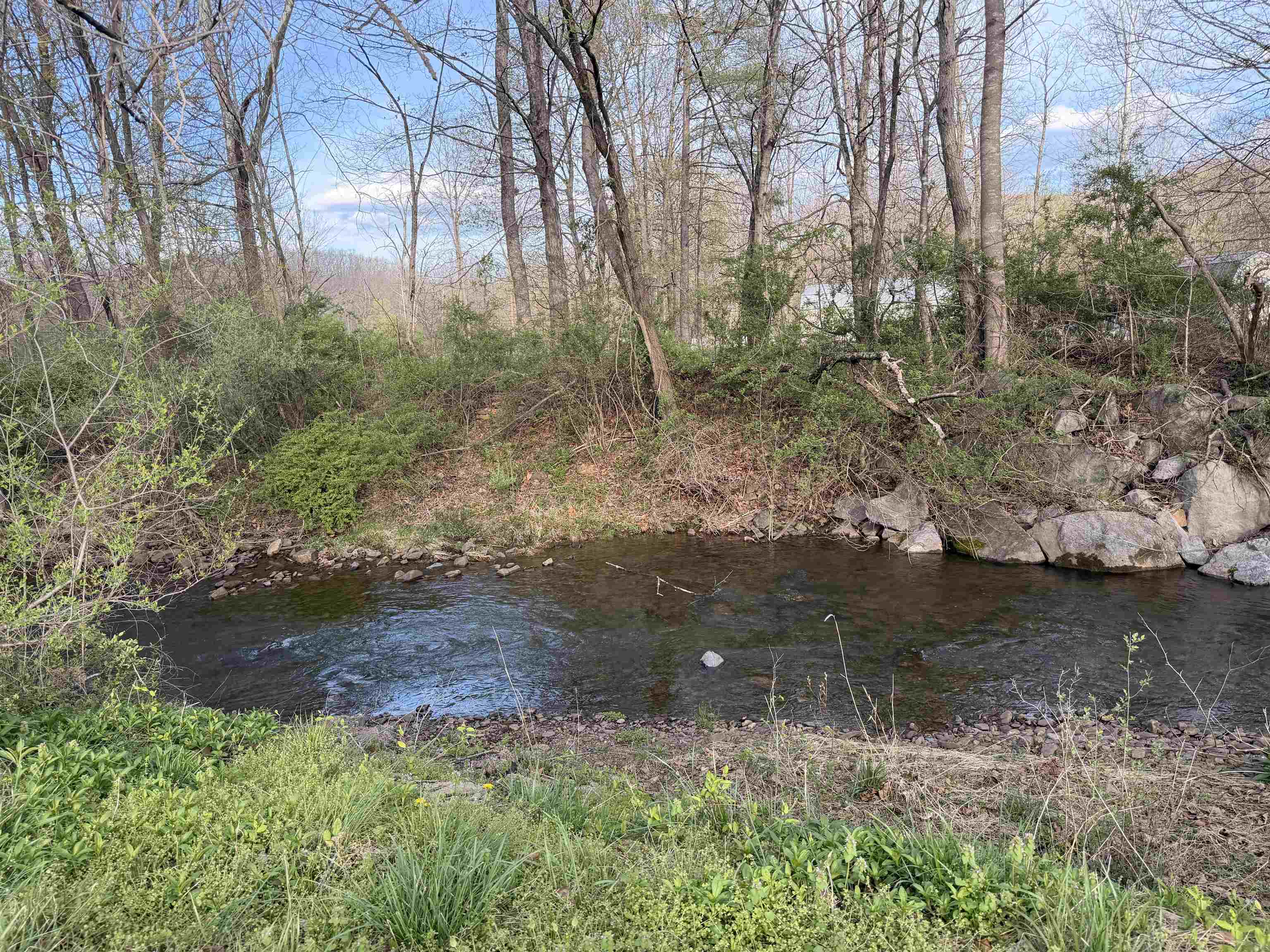 64 AUGUSTA SPRINGS RD, CRAIGSVILLE, Virginia 24401, 3 Bedrooms Bedrooms, ,1 BathroomBathrooms,Residential,062A 1 65 062A 1 66 062A 1 62A,64 AUGUSTA SPRINGS RD,676922 MLS # 676922