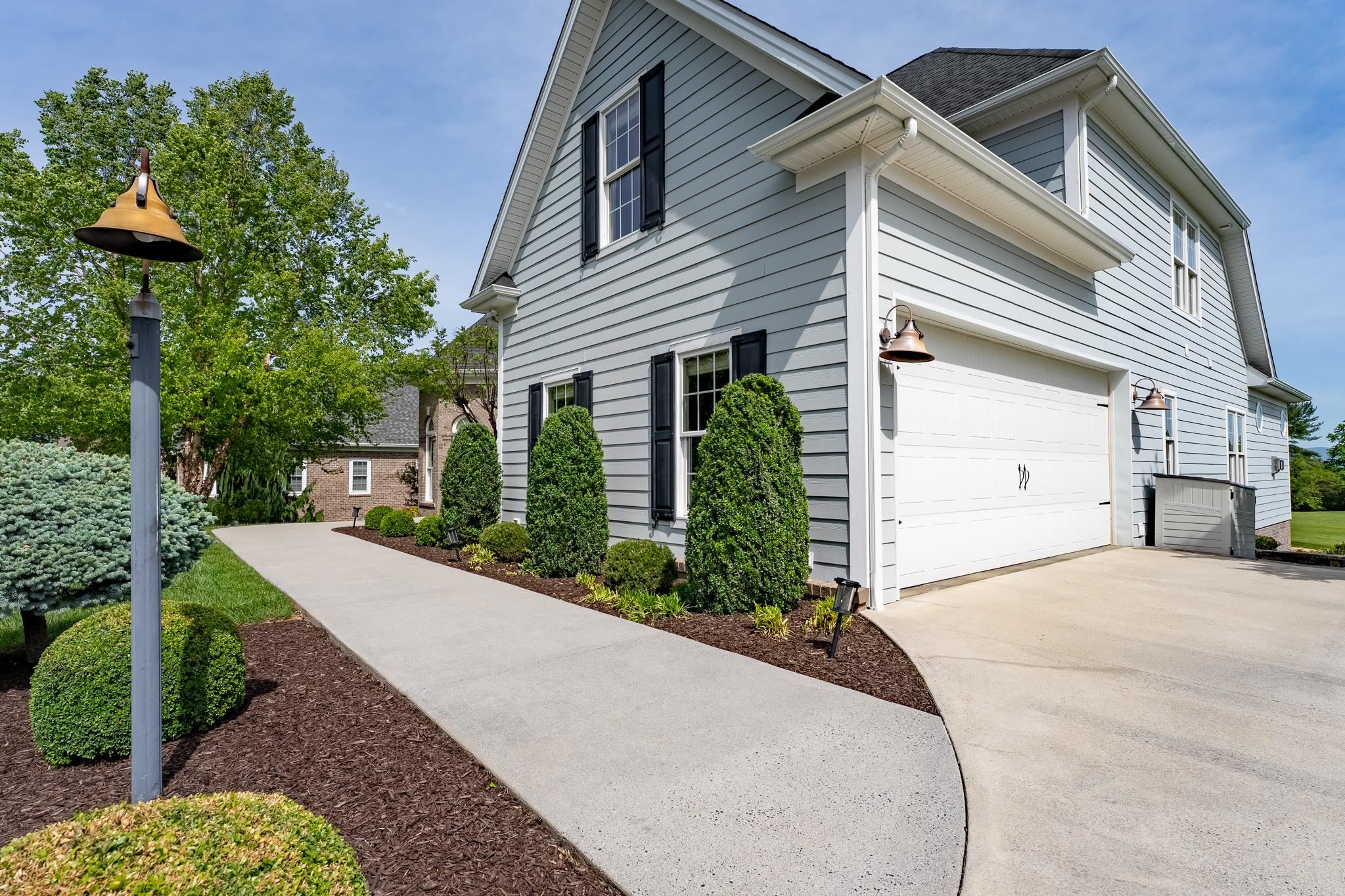 885 CLAREMONT AVE, ROCKINGHAM, Virginia 22801, 6 Bedrooms Bedrooms, ,3 BathroomsBathrooms,Residential,885 CLAREMONT AVE,676927 MLS # 676927