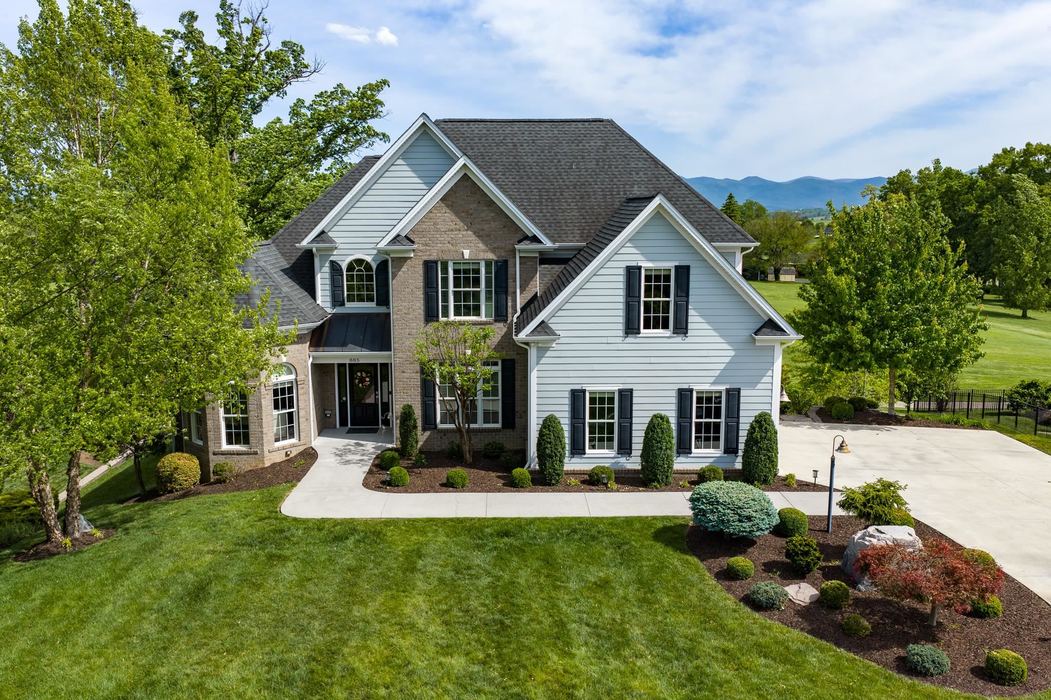 885 CLAREMONT AVE, ROCKINGHAM, Virginia 22801, 6 Bedrooms Bedrooms, ,3 BathroomsBathrooms,Residential,885 CLAREMONT AVE,676927 MLS # 676927