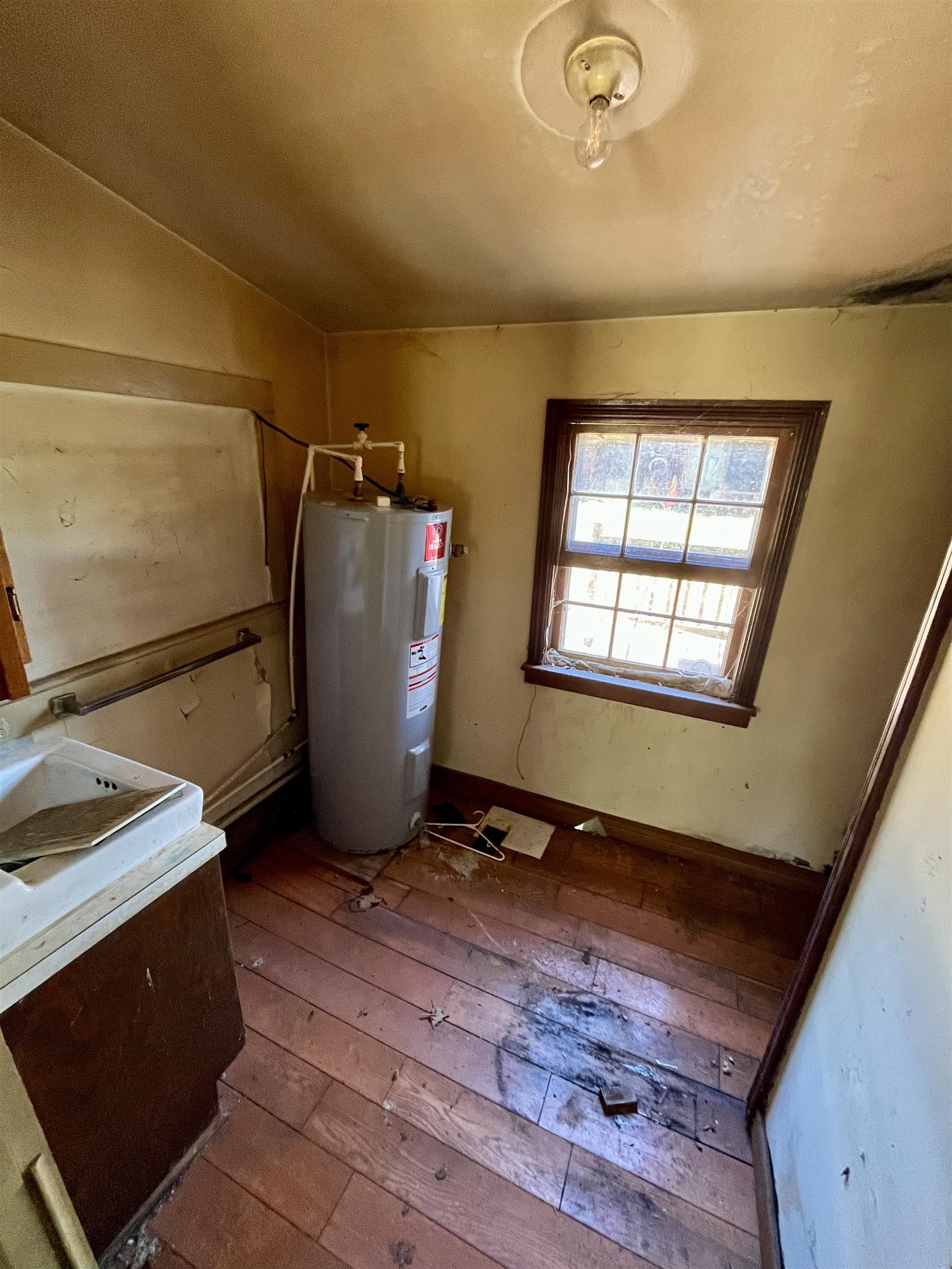 5003 ALBERENE RD, NORTH GARDEN, Virginia 22959, 2 Bedrooms Bedrooms, ,1 BathroomBathrooms,Residential,5003 ALBERENE RD,676933 MLS # 676933 5003 ALBERENE RD, NORTH GARDEN, Virginia 22959, 2 Bedrooms Bedrooms, ,1 BathroomBathrooms,Residential,5003 ALBERENE RD,676933 MLS # 676933