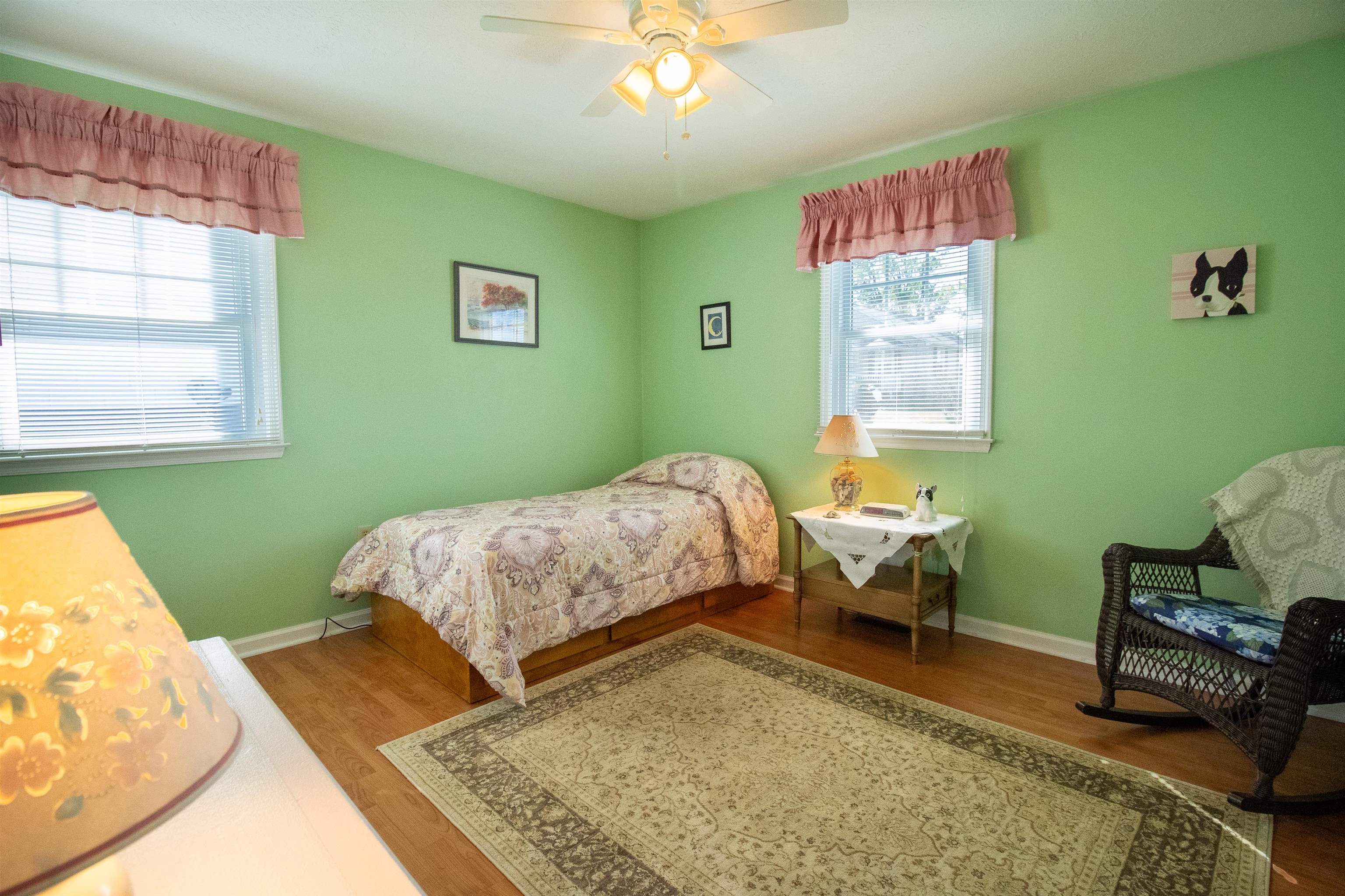 129 GREENVIEW DR, STAUNTON, Virginia 24401, 3 Bedrooms Bedrooms, ,2 BathroomsBathrooms,Residential,129 GREENVIEW DR,676934 MLS # 676934