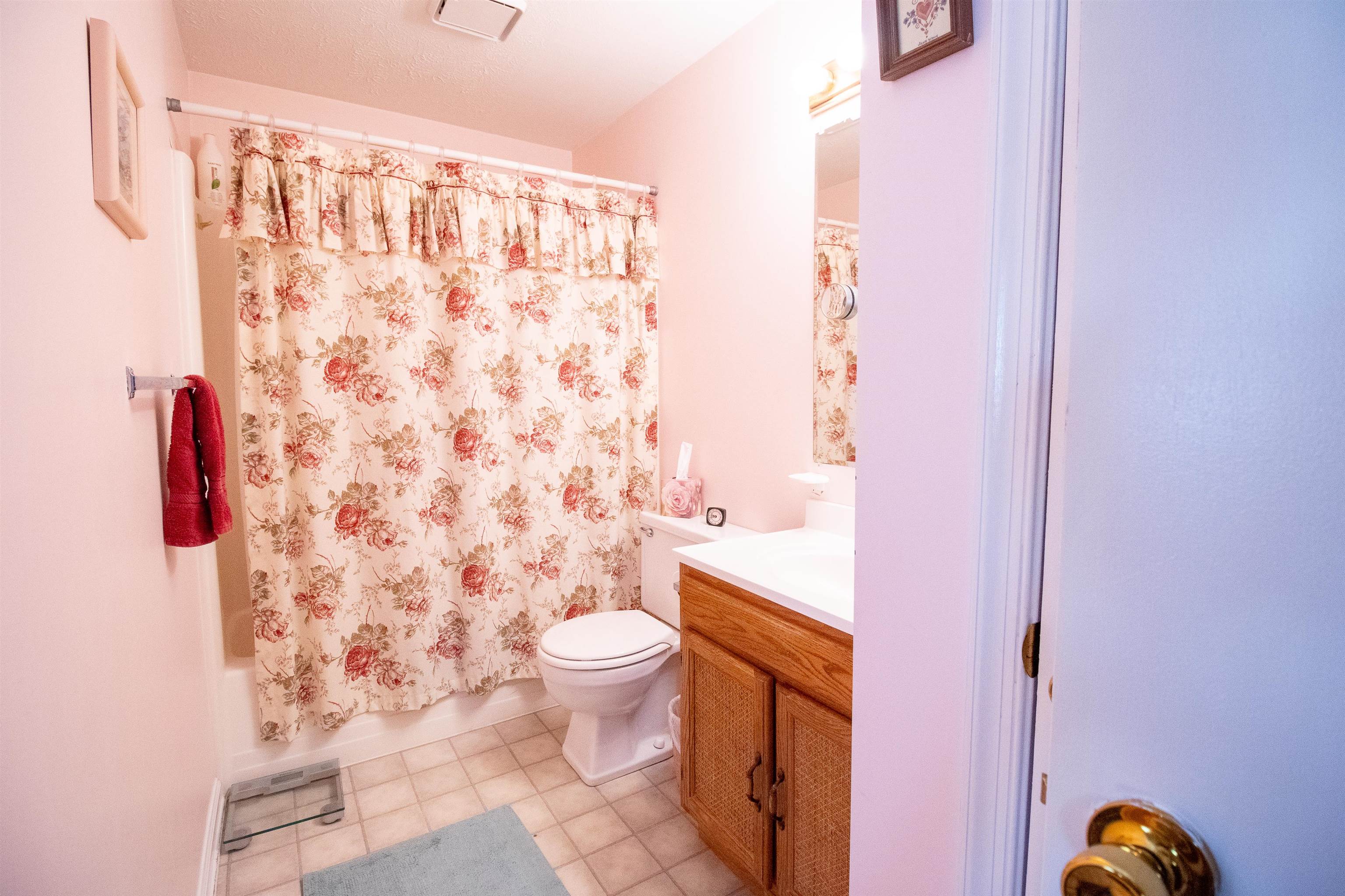 129 GREENVIEW DR, STAUNTON, Virginia 24401, 3 Bedrooms Bedrooms, ,2 BathroomsBathrooms,Residential,129 GREENVIEW DR,676934 MLS # 676934