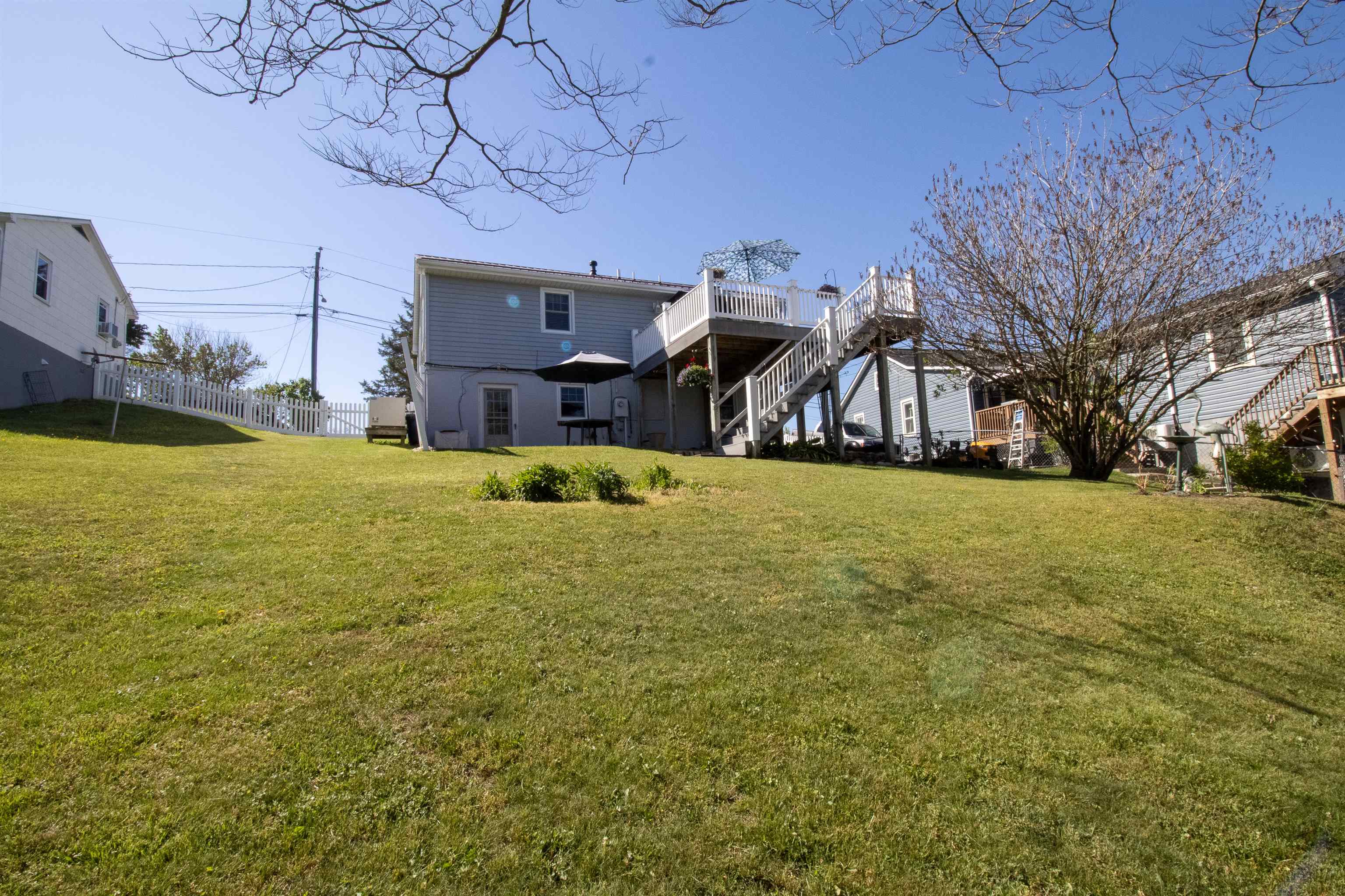 129 GREENVIEW DR, STAUNTON, Virginia 24401, 3 Bedrooms Bedrooms, ,2 BathroomsBathrooms,Residential,129 GREENVIEW DR,676934 MLS # 676934