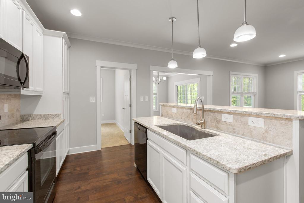 2518 REGENCY DR, FREDERICKSBURG, Virginia 22408, 4 Bedrooms Bedrooms, ,2 BathroomsBathrooms,Residential,2518 REGENCY DR,VASP2040568 MLS # VASP2040568