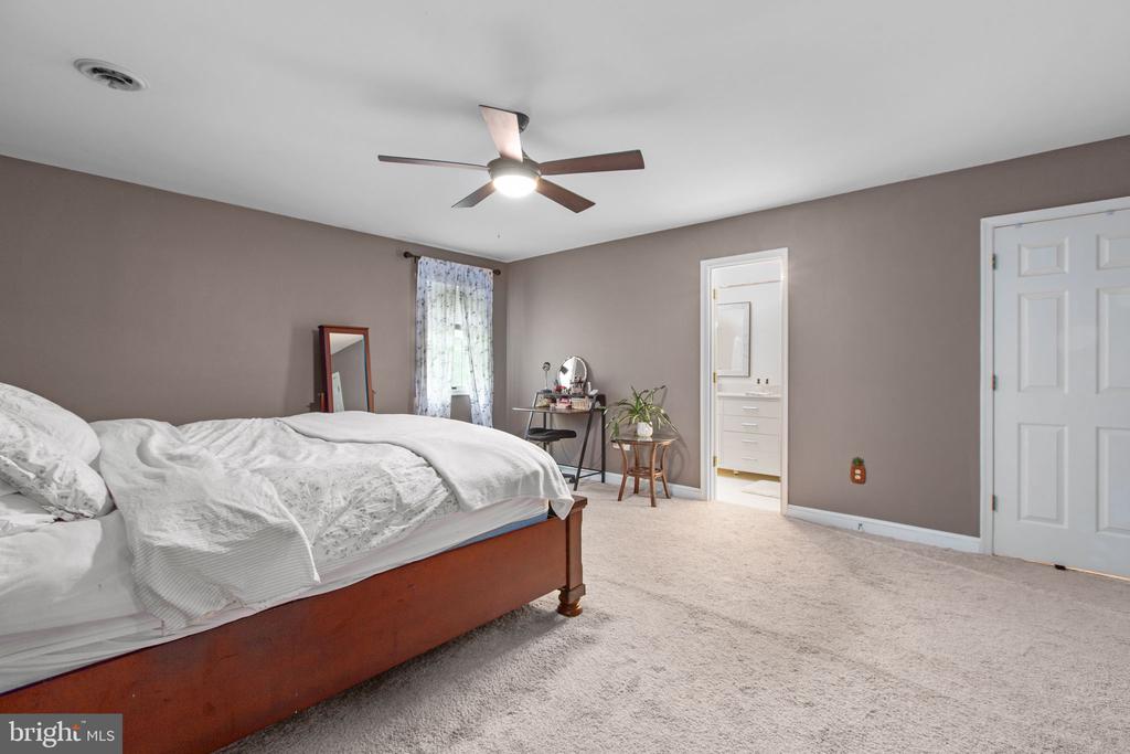 4281 BEAR BUG LN, BEALETON, Virginia 22712, 3 Bedrooms Bedrooms, ,2 BathroomsBathrooms,Residential,4281 BEAR BUG LN,VAFQ2021838 MLS # VAFQ2021838