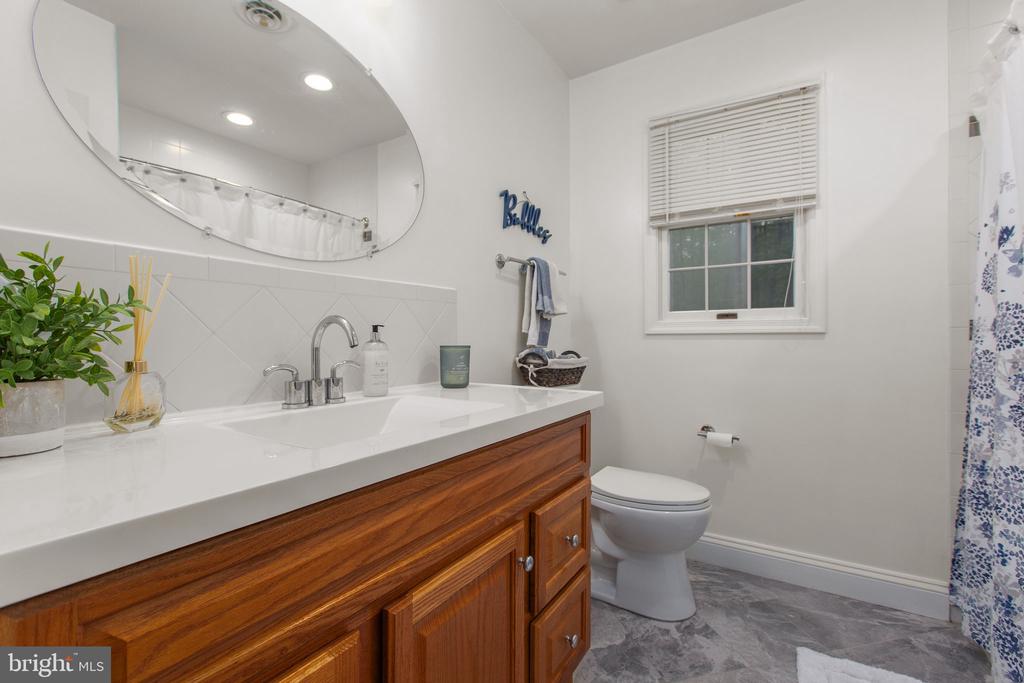 4281 BEAR BUG LN, BEALETON, Virginia 22712, 3 Bedrooms Bedrooms, ,2 BathroomsBathrooms,Residential,4281 BEAR BUG LN,VAFQ2021838 MLS # VAFQ2021838