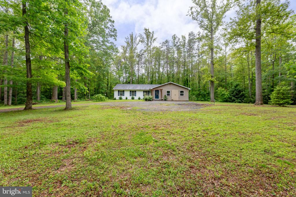 4281 BEAR BUG LN, BEALETON, Virginia 22712, 3 Bedrooms Bedrooms, ,2 BathroomsBathrooms,Residential,4281 BEAR BUG LN,VAFQ2021838 MLS # VAFQ2021838