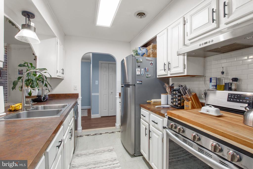 4281 BEAR BUG LN, BEALETON, Virginia 22712, 3 Bedrooms Bedrooms, ,2 BathroomsBathrooms,Residential,4281 BEAR BUG LN,VAFQ2021838 MLS # VAFQ2021838
