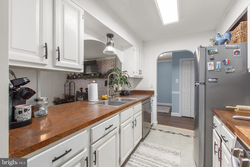 4281 BEAR BUG LN, BEALETON, Virginia 22712, 3 Bedrooms Bedrooms, ,2 BathroomsBathrooms,Residential,4281 BEAR BUG LN,VAFQ2021838 MLS # VAFQ2021838
