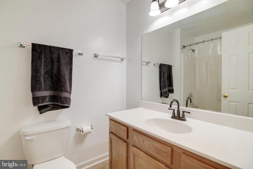 9123 OLD TURNPIKE RD, CULPEPER, Virginia 22701, 4 Bedrooms Bedrooms, ,2 BathroomsBathrooms,Residential,9123 OLD TURNPIKE RD,VACU2013598 MLS # VACU2013598