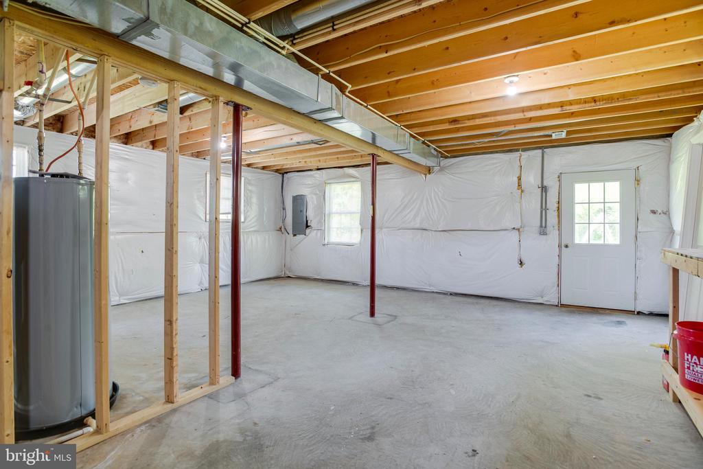 9123 OLD TURNPIKE RD, CULPEPER, Virginia 22701, 4 Bedrooms Bedrooms, ,2 BathroomsBathrooms,Residential,9123 OLD TURNPIKE RD,VACU2013598 MLS # VACU2013598
