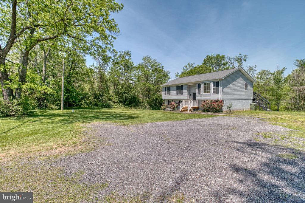 9123 OLD TURNPIKE RD, CULPEPER, Virginia 22701, 4 Bedrooms Bedrooms, ,2 BathroomsBathrooms,Residential,9123 OLD TURNPIKE RD,VACU2013598 MLS # VACU2013598