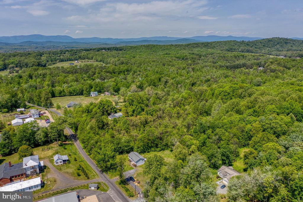 9123 OLD TURNPIKE RD, CULPEPER, Virginia 22701, 4 Bedrooms Bedrooms, ,2 BathroomsBathrooms,Residential,9123 OLD TURNPIKE RD,VACU2013598 MLS # VACU2013598