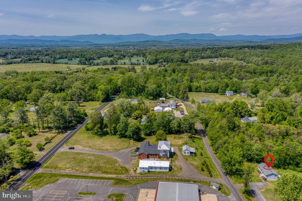 9123 OLD TURNPIKE RD, CULPEPER, Virginia 22701, 4 Bedrooms Bedrooms, ,2 BathroomsBathrooms,Residential,9123 OLD TURNPIKE RD,VACU2013598 MLS # VACU2013598