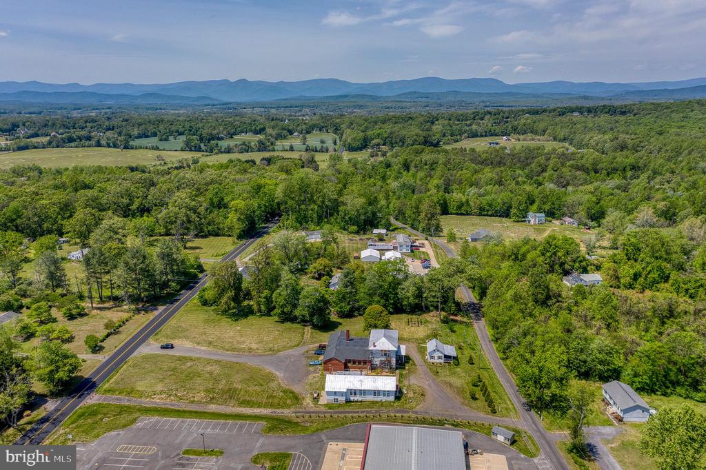 9123 OLD TURNPIKE RD, CULPEPER, Virginia 22701, 4 Bedrooms Bedrooms, ,2 BathroomsBathrooms,Residential,9123 OLD TURNPIKE RD,VACU2013598 MLS # VACU2013598