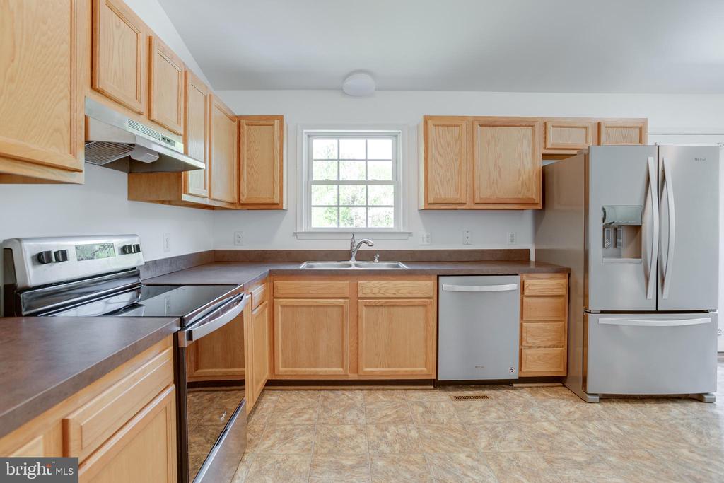 9123 OLD TURNPIKE RD, CULPEPER, Virginia 22701, 4 Bedrooms Bedrooms, ,2 BathroomsBathrooms,Residential,9123 OLD TURNPIKE RD,VACU2013598 MLS # VACU2013598