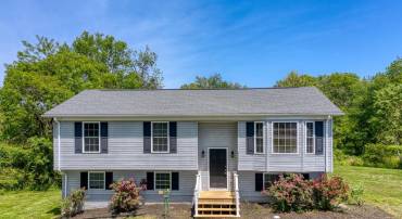 9123 OLD TURNPIKE RD, CULPEPER, Virginia 22701, 4 Bedrooms Bedrooms, ,2 BathroomsBathrooms,Residential,9123 OLD TURNPIKE RD,VACU2013598 MLS # VACU2013598