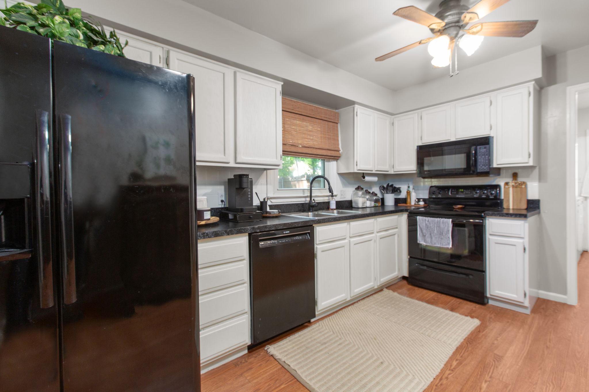 10400 DANIELS CT, SPOTSYLVANIA, Virginia 22553, 3 Bedrooms Bedrooms, ,2 BathroomsBathrooms,Residential,10400 DANIELS CT,VASP2041768 MLS # VASP2041768