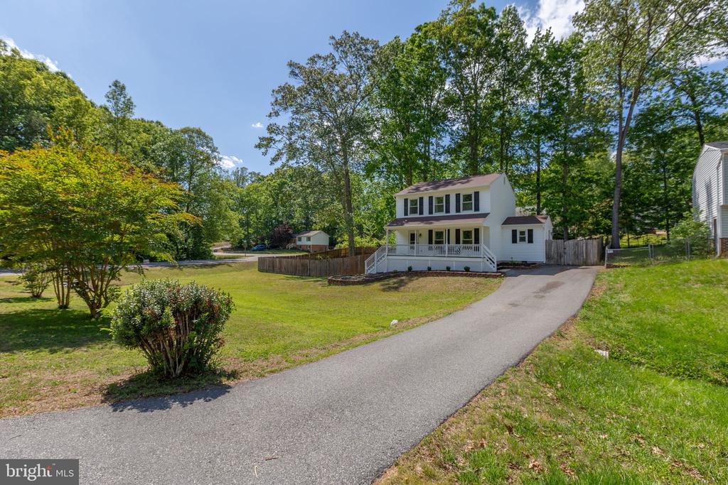 10400 DANIELS CT, SPOTSYLVANIA, Virginia 22553, 3 Bedrooms Bedrooms, ,2 BathroomsBathrooms,Residential,10400 DANIELS CT,VASP2041768 MLS # VASP2041768