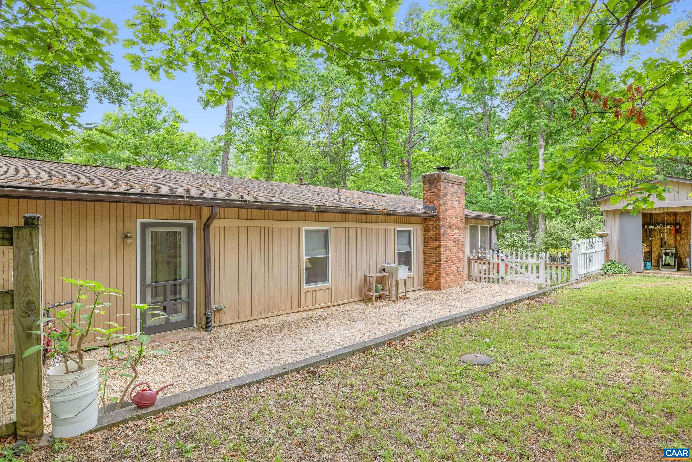 9 GLEN BURNIE RD, PALMYRA, Virginia 22963, 3 Bedrooms Bedrooms, ,2 BathroomsBathrooms,Residential,9 GLEN BURNIE RD,676923 MLS # 676923