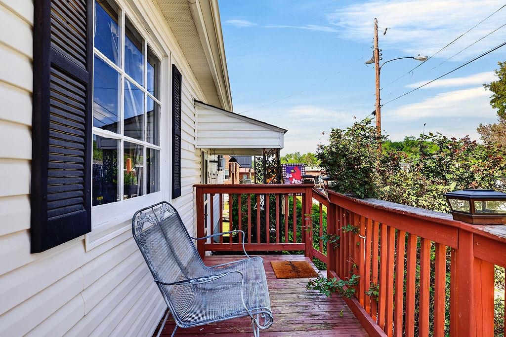 203 HALL ST, STAUNTON, Virginia 24401, 4 Bedrooms Bedrooms, ,1 BathroomBathrooms,Residential,203 HALL ST,676946 MLS # 676946