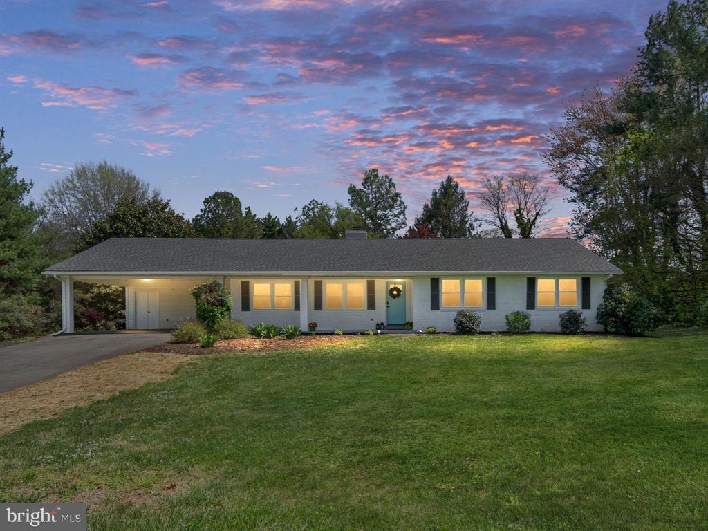 18493 COLONIAL DR, CULPEPER, Virginia 22701, 3 Bedrooms Bedrooms, ,3 BathroomsBathrooms,Residential,CARLTON HILLS,18493 COLONIAL DR,VACU2013234 MLS # VACU2013234