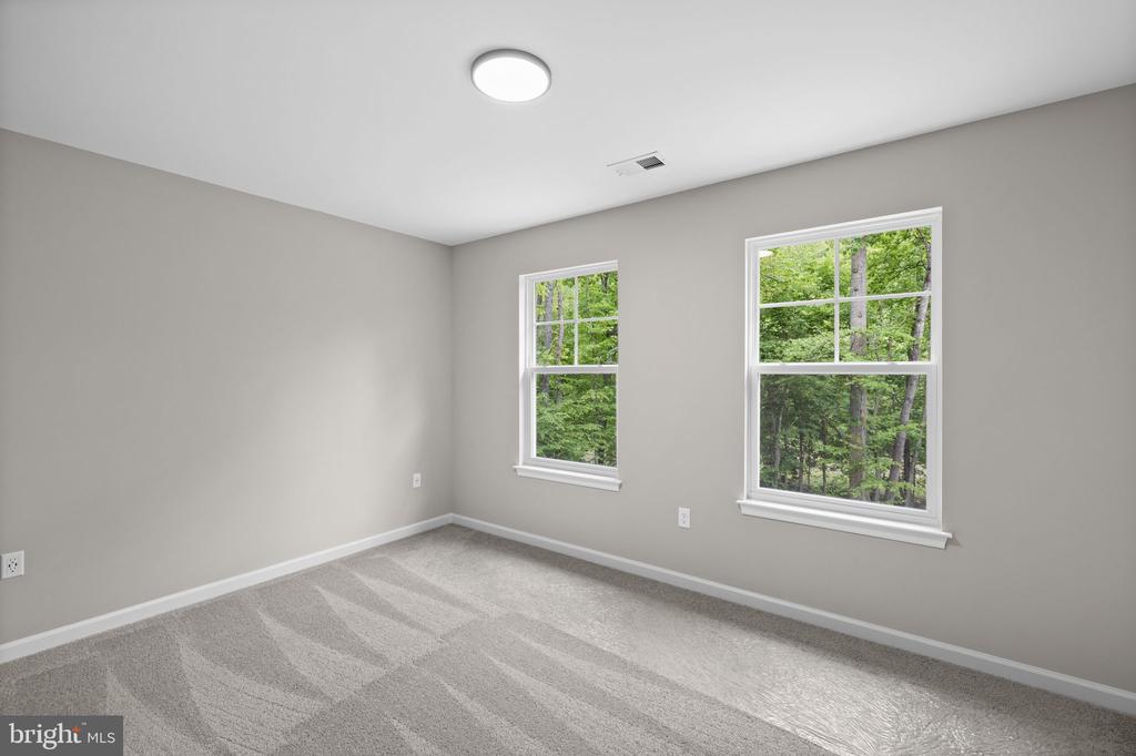 11510 MACFADEN DR, SPOTSYLVANIA, Virginia 22551, 4 Bedrooms Bedrooms, ,2 BathroomsBathrooms,Residential,11510 MACFADEN DR,VASP2041656 MLS # VASP2041656