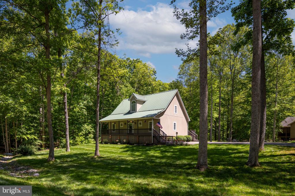 197 OAKLEIGH LN, BUMPASS, Virginia 23024, 5 Bedrooms Bedrooms, ,3 BathroomsBathrooms,Residential,197 OAKLEIGH LN,VALA2009726 MLS # VALA2009726