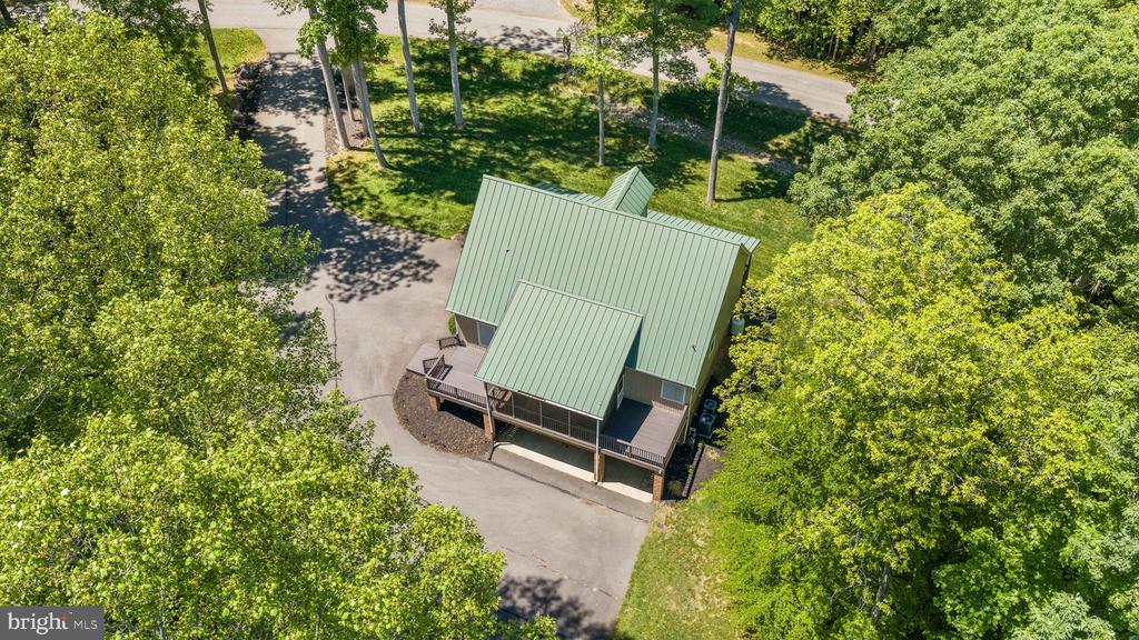 197 OAKLEIGH LN, BUMPASS, Virginia 23024, 5 Bedrooms Bedrooms, ,3 BathroomsBathrooms,Residential,197 OAKLEIGH LN,VALA2009726 MLS # VALA2009726