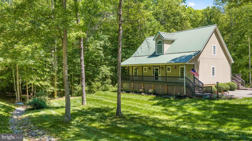 197 OAKLEIGH LN, BUMPASS, Virginia 23024, 5 Bedrooms Bedrooms, ,3 BathroomsBathrooms,Residential,197 OAKLEIGH LN,VALA2009726 MLS # VALA2009726