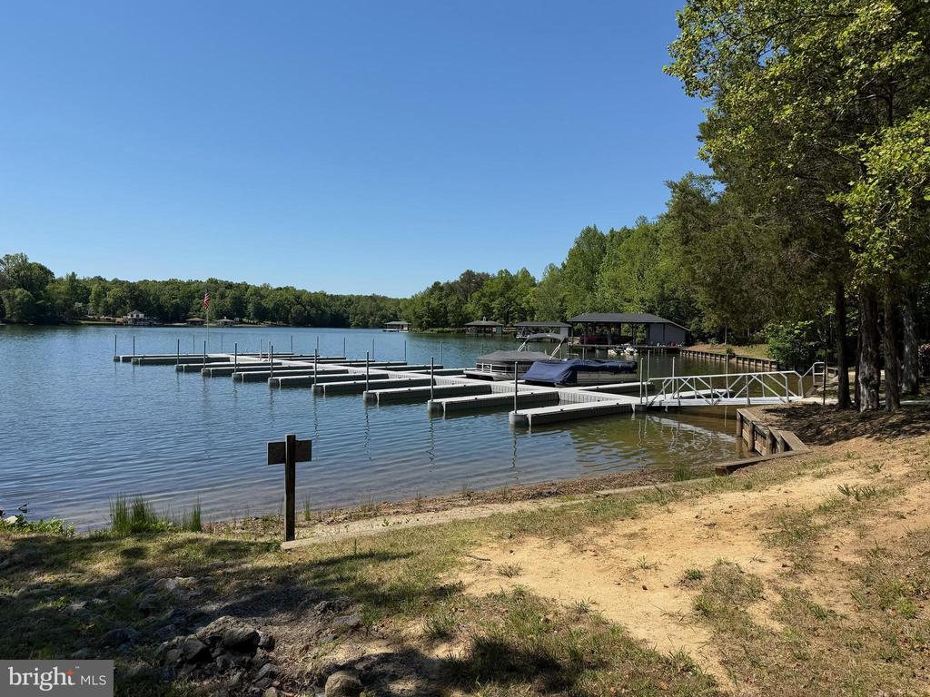 197 OAKLEIGH LN, BUMPASS, Virginia 23024, 5 Bedrooms Bedrooms, ,3 BathroomsBathrooms,Residential,197 OAKLEIGH LN,VALA2009726 MLS # VALA2009726