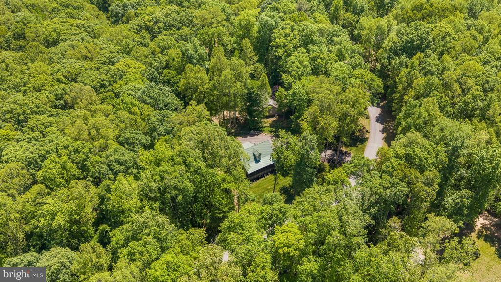 197 OAKLEIGH LN, BUMPASS, Virginia 23024, 5 Bedrooms Bedrooms, ,3 BathroomsBathrooms,Residential,197 OAKLEIGH LN,VALA2009726 MLS # VALA2009726
