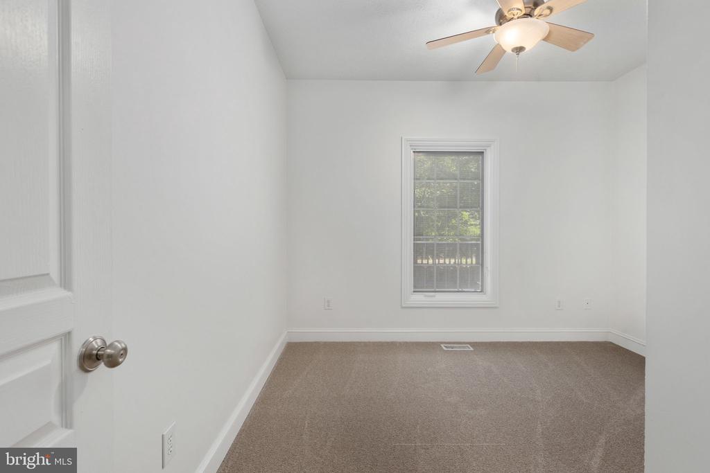 197 OAKLEIGH LN, BUMPASS, Virginia 23024, 5 Bedrooms Bedrooms, ,3 BathroomsBathrooms,Residential,197 OAKLEIGH LN,VALA2009726 MLS # VALA2009726
