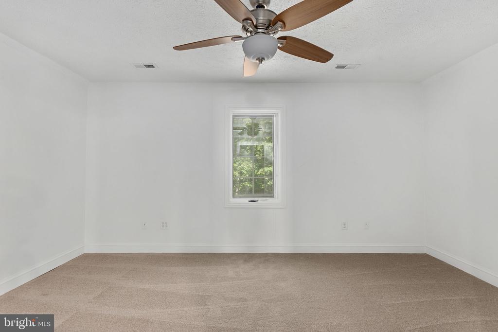 197 OAKLEIGH LN, BUMPASS, Virginia 23024, 5 Bedrooms Bedrooms, ,3 BathroomsBathrooms,Residential,197 OAKLEIGH LN,VALA2009726 MLS # VALA2009726
