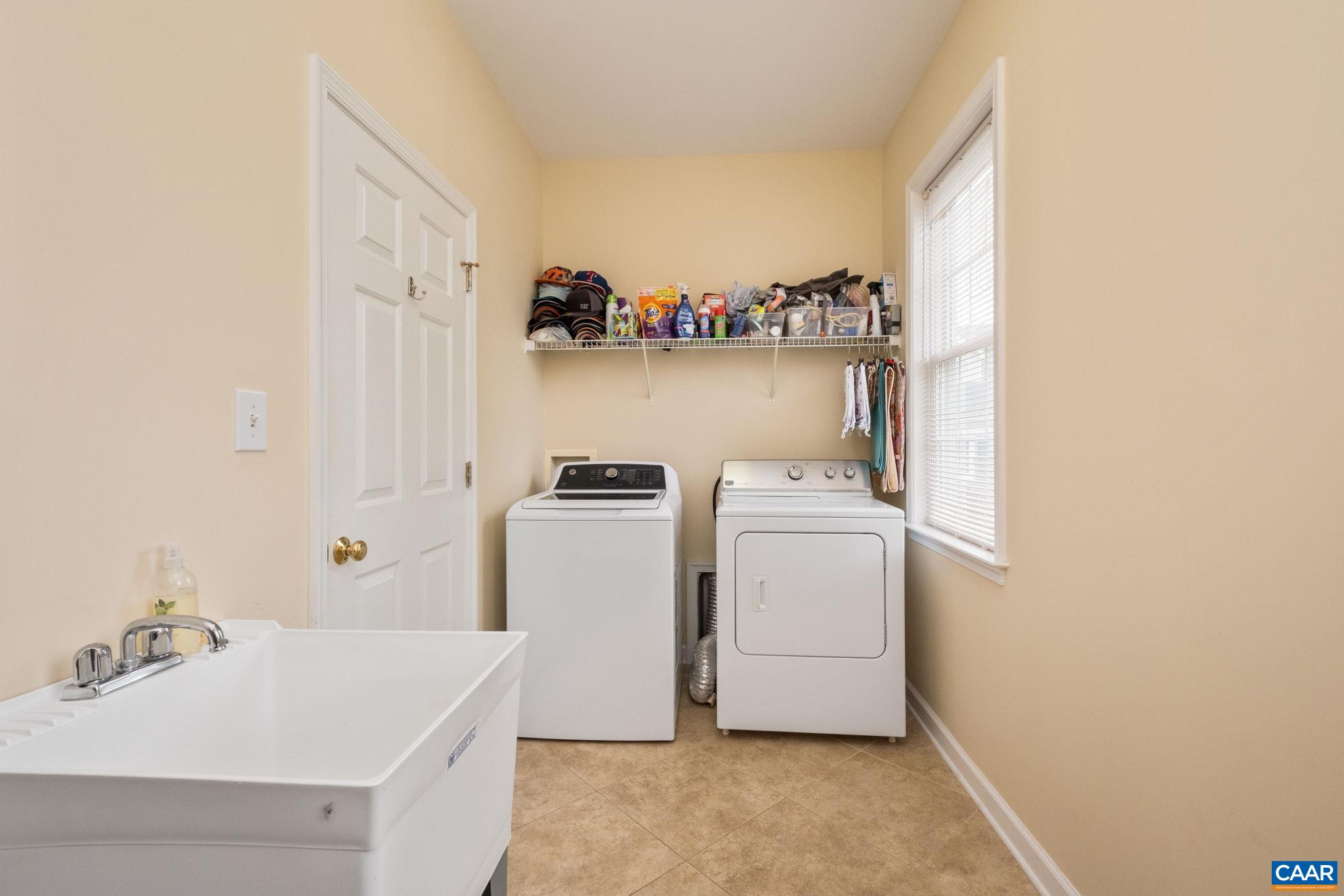 35 PINEY LOOP, ZION CROSSROADS, Virginia 22942, 4 Bedrooms Bedrooms, ,2 BathroomsBathrooms,Residential,35 PINEY LOOP,676370 MLS # 676370