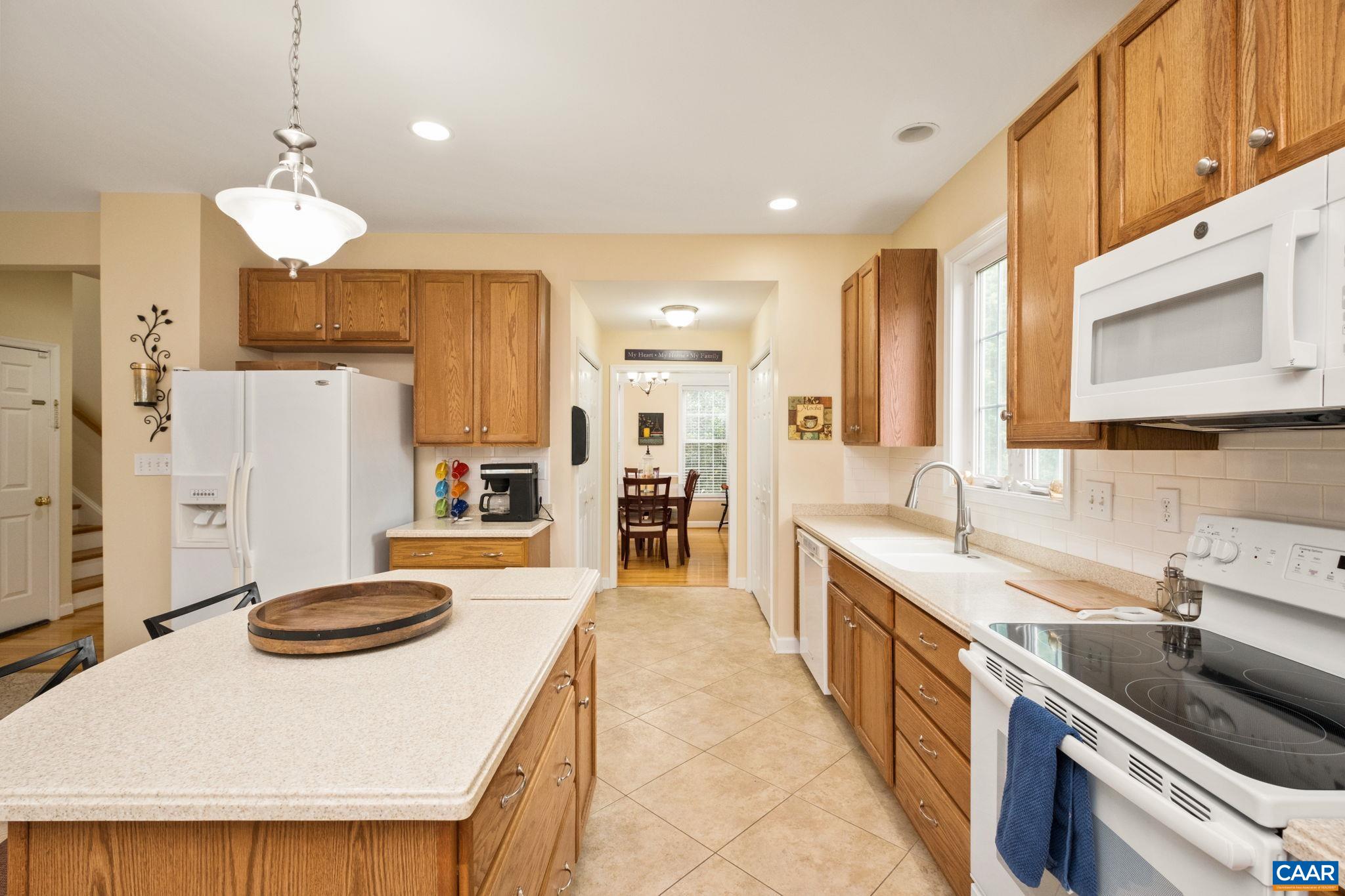 35 PINEY LOOP, ZION CROSSROADS, Virginia 22942, 4 Bedrooms Bedrooms, ,2 BathroomsBathrooms,Residential,35 PINEY LOOP,676370 MLS # 676370