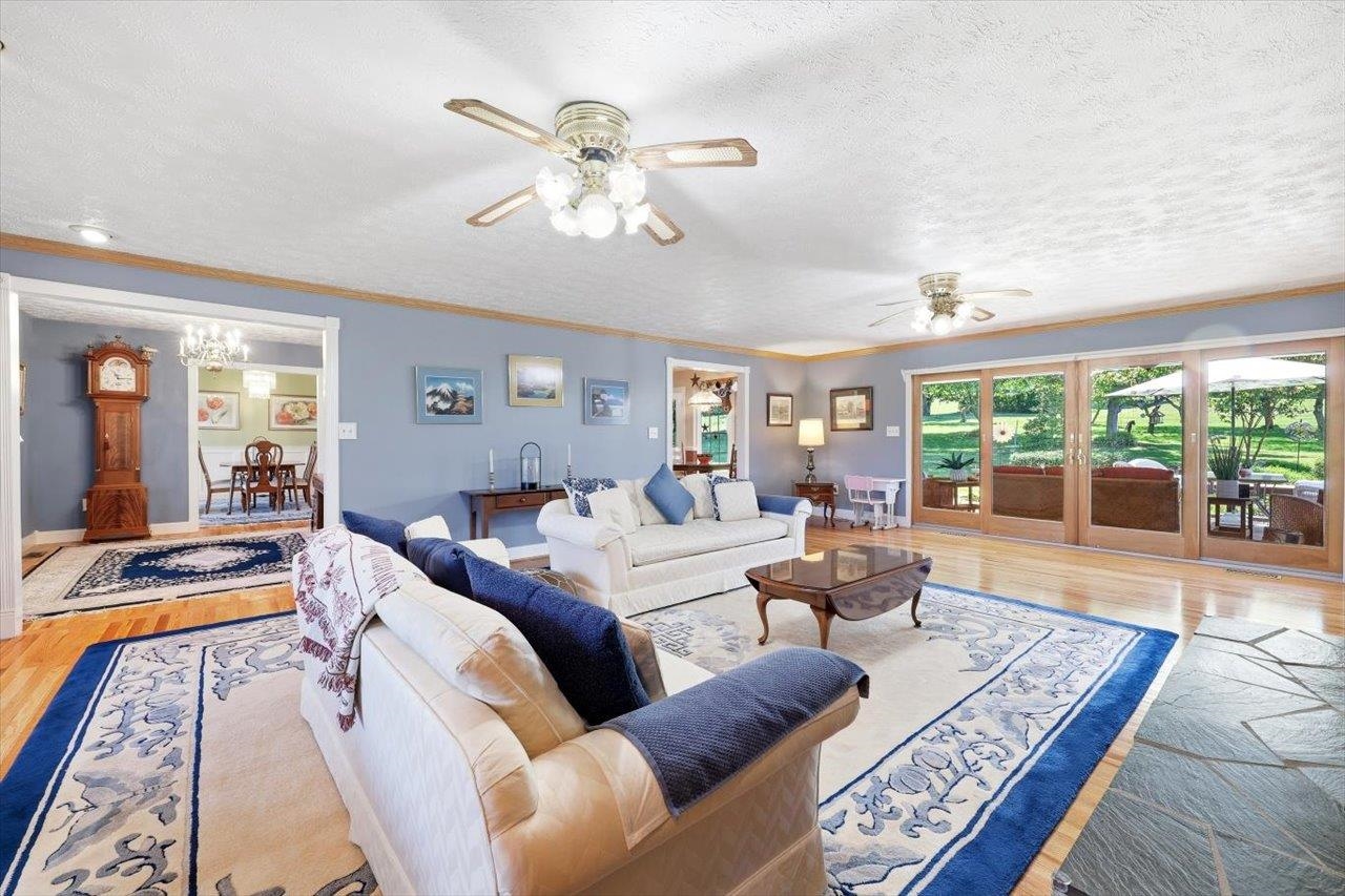 194 DEEP MEADOW DR, FISHERSVILLE, Virginia 22939, 4 Bedrooms Bedrooms, ,3 BathroomsBathrooms,Residential,194 DEEP MEADOW DR,676956 MLS # 676956