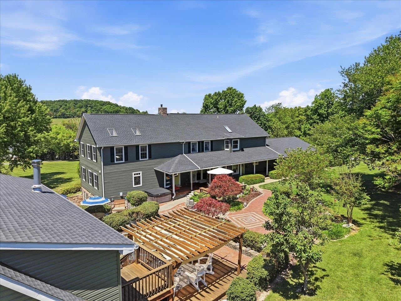 194 DEEP MEADOW DR, FISHERSVILLE, Virginia 22939, 4 Bedrooms Bedrooms, ,3 BathroomsBathrooms,Residential,194 DEEP MEADOW DR,676956 MLS # 676956